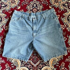 Wrangler Men’s 40x10” Light Indigo Wash Jean Carpenter Shorts